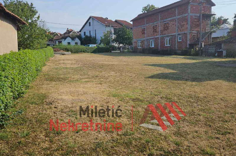 Prodaja placa sa objektima #50