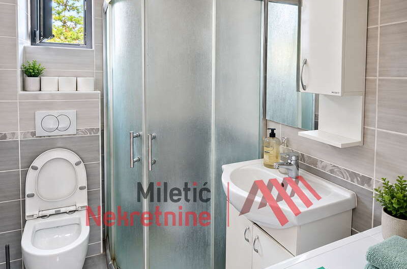 STAN 46 m² u ravnom delu Vrnjačke Banje – minut od šetališta