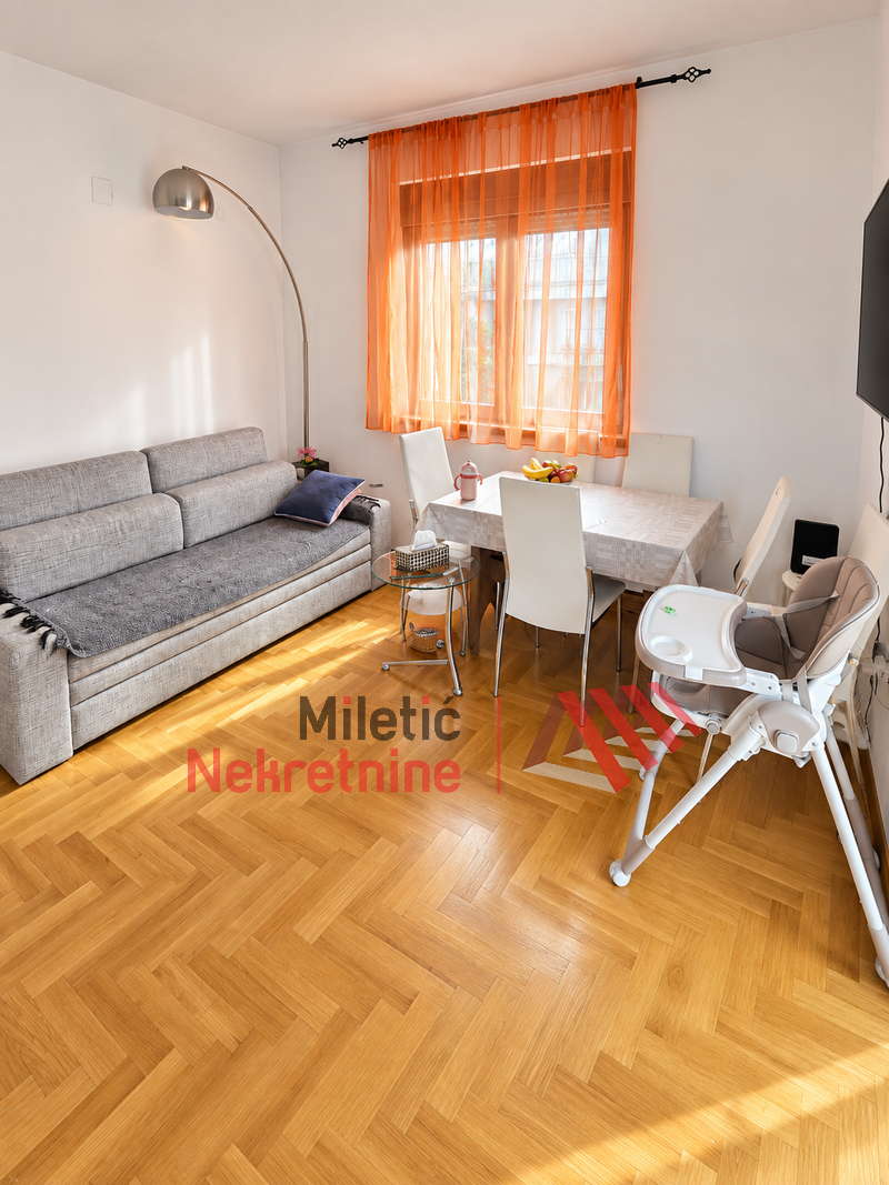 STAN 46 m² u ravnom delu Vrnjačke Banje – minut od šetališta