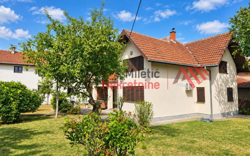 KUĆA NA PRODAJU U VRNJAČKOJ BANJI – 201 m² | Plac 860 m² | Kod Aqua Parka Raj i hotela Pegaz